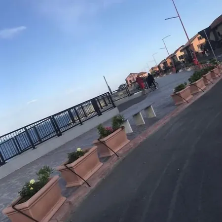 Faleza Nord Reyna Apartmán Constanţa