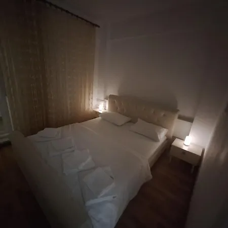 Apartmán Faleza Nord Reyna *